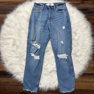 Hollister Curvy Destroyed High-Rise Mom Denim Jean size 1 Regular (25W x 27L)
